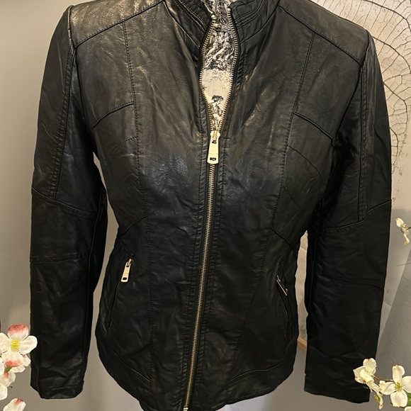 GUESS jacket - Picture 2 of 8